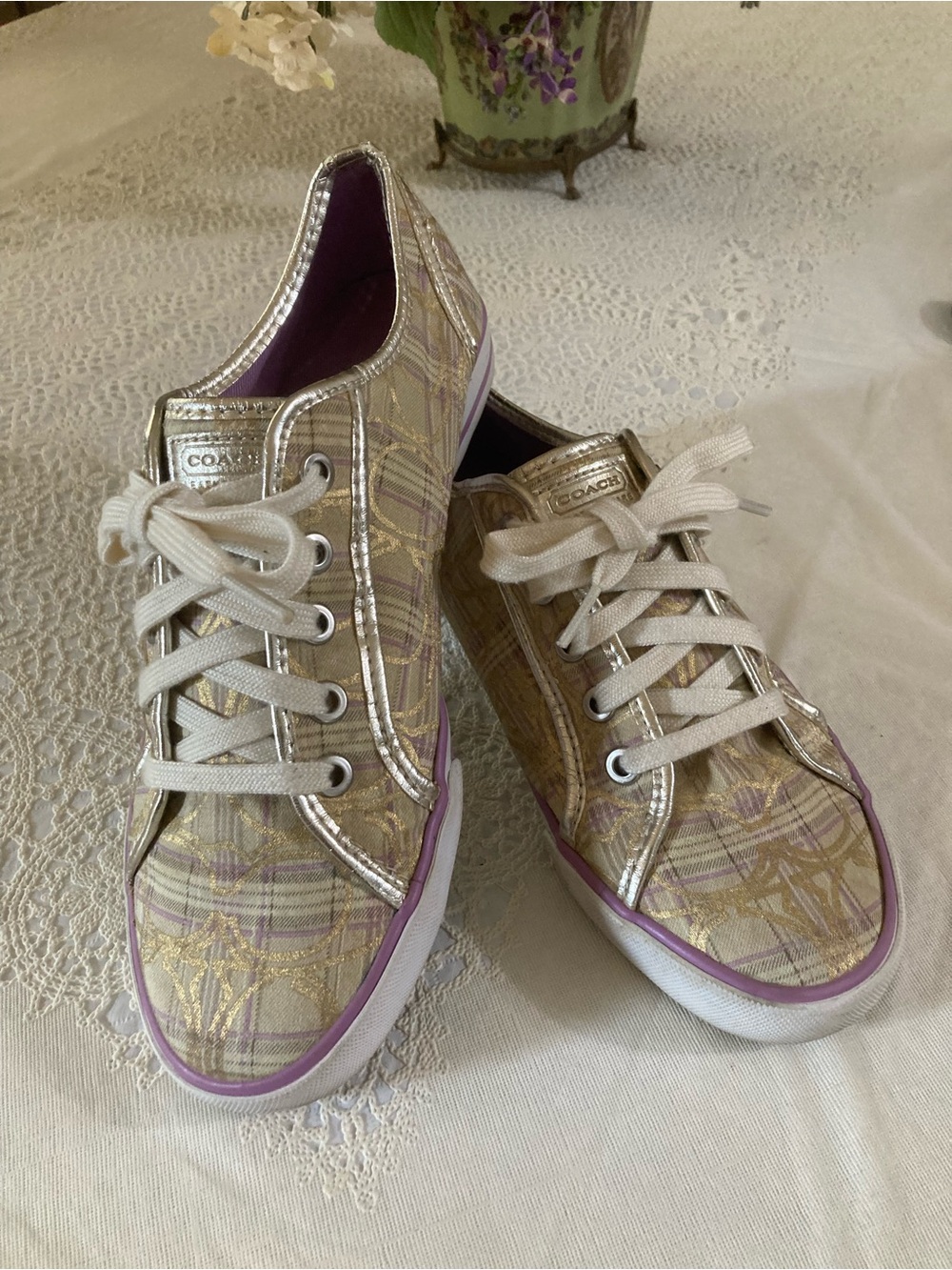 Coach Metallic Gold Plaid Low-Top Sneakers with Lavender Trim size 8B âDEEâ